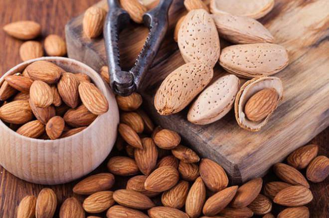 تصویر 5 از قیمت خرید بادام درجه یک صادراتی با فروش عمده